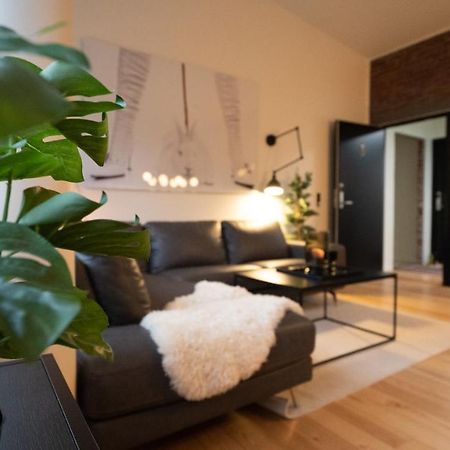Broncks Apartment 5 - Modern 2-Bedroom In The Heart Of Torshavn Exterior photo