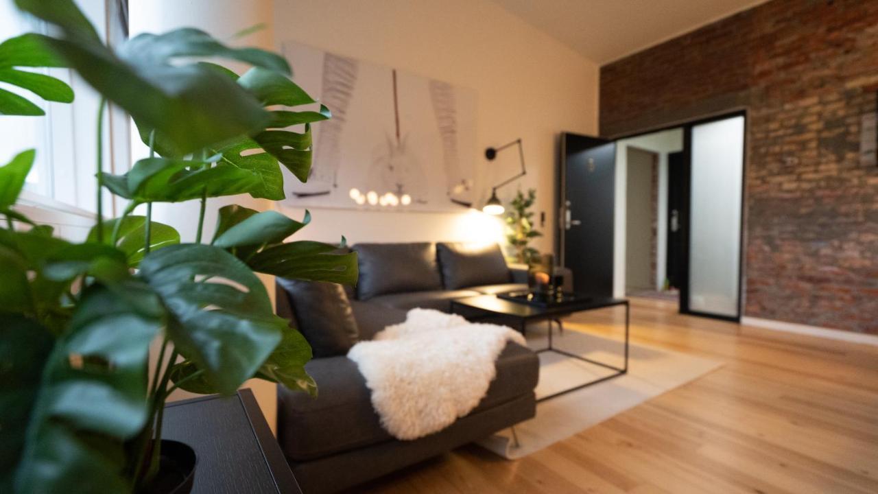 Broncks Apartment 5 - Modern 2-Bedroom In The Heart Of Torshavn Exterior photo